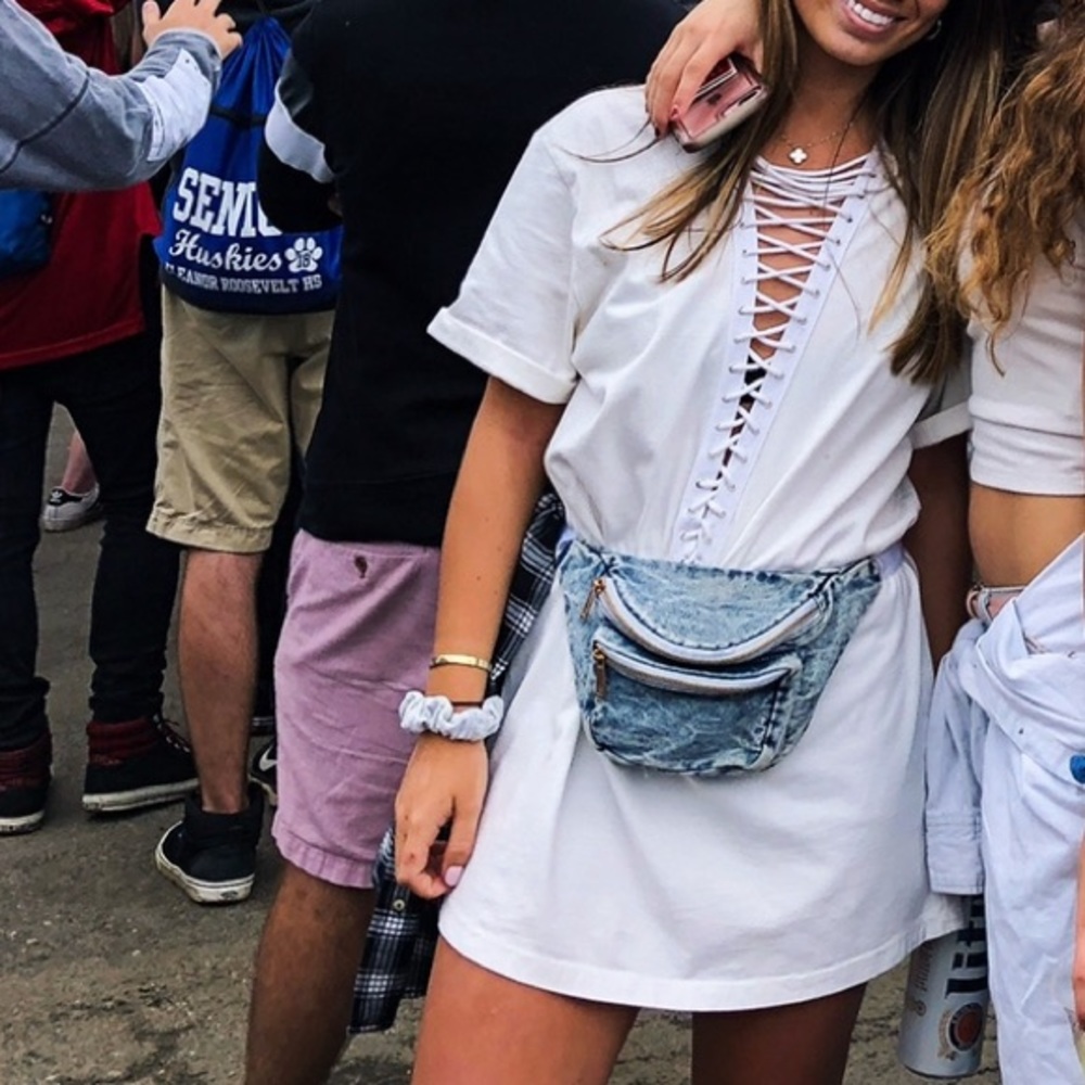Emma & Sam LF Lace Up Tee Dress